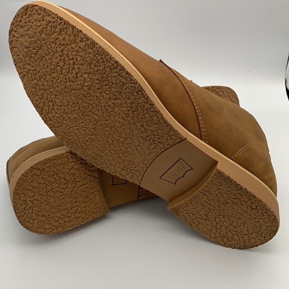 Levi’s Low Top Boots - Picture 6 of 6